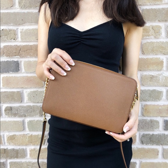 Gaby’sBags👜💕-Michael Kors Crossbody - Picture 4 of 4